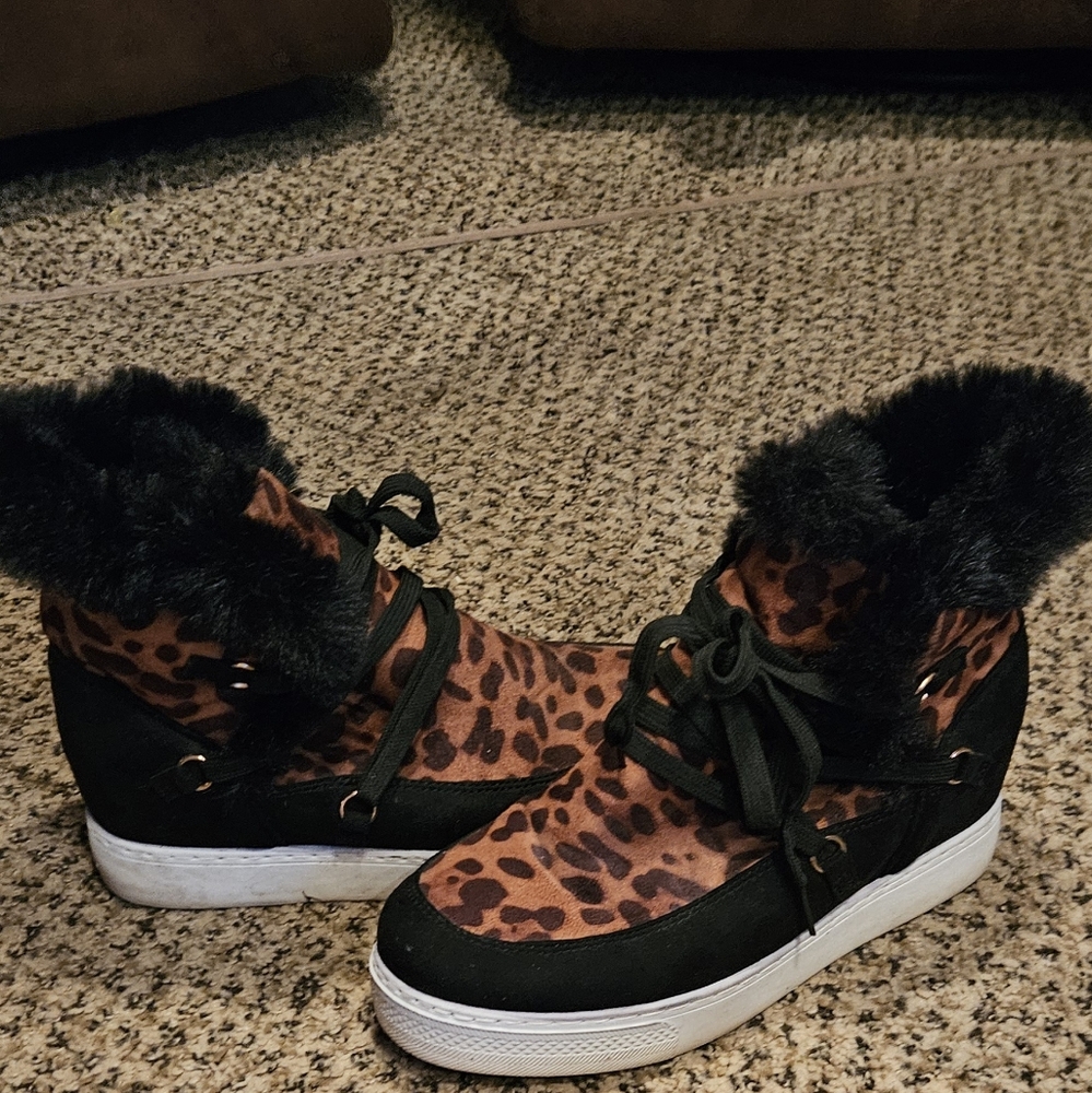 Leopard Print High-Top Sneakers with Black Fur Trim